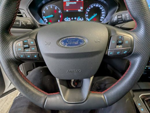 Ford Focus 1.5 EcoBoost ST Line Business ActivLease financial lease