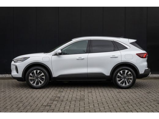 Ford Kuga 2.5 PHEV Titanium | Electrische trekhaak | 2100kg trekgewicht | Winter-pack | 360 camera | Adapti... ActivLease financial lease