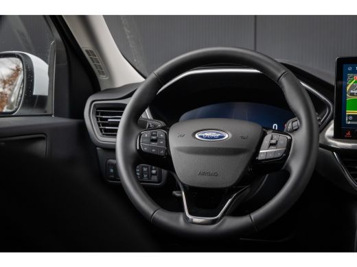 Ford Kuga 2.5 PHEV Titanium | Electrische trekhaak | 2100kg trekgewicht | Winter-pack | 360 camera | Adapti... ActivLease financial lease