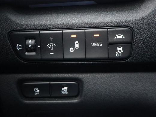 Kia e-Niro EXECUTIVELINE 64 kWh 100% SOH + STOELVENTILATIE | JBL | APPLE CARPLAY | LEDER | STUURVERWARMING ActivLease financial lease