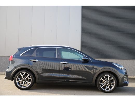 Kia Niro 1.6 GDi Hybrid ExecutiveLine/Schuifdak/Leder/Trekh./Adaptive/JBL/Virtual/18" ActivLease financial lease