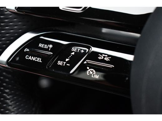 Mercedes-Benz C-Klasse Estate 300 e AMG Line Pano Trekh Distronic Night 360-cam ActivLease financial lease