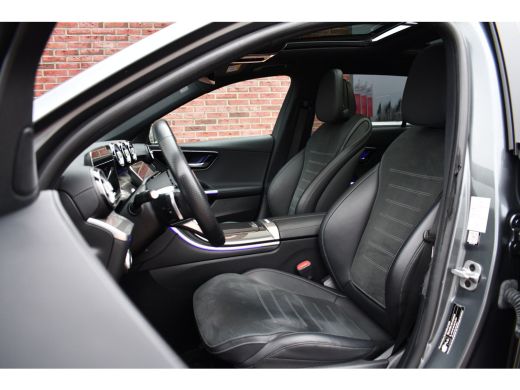 Mercedes-Benz C-Klasse Estate 300 e AMG Line Pano Trekh Distronic Night 360-cam ActivLease financial lease