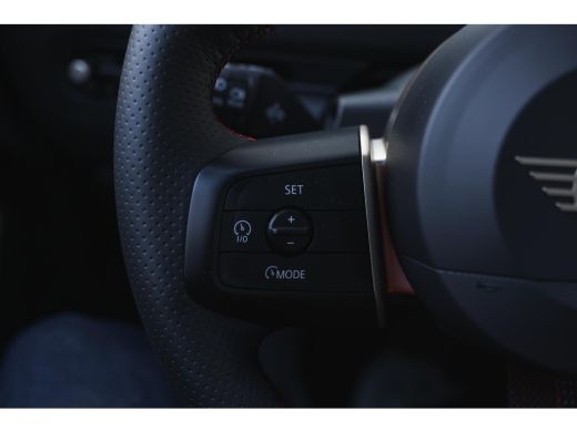 Mini Aceman SE / John Cooper Works / Pakket M / 18" JCW Slide Spoke black ActivLease financial lease