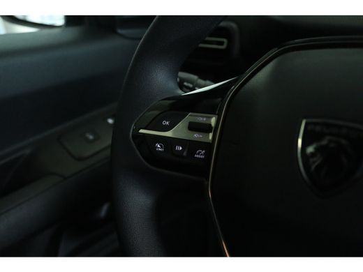 Peugeot Partner 1.5 BlueHDi 100 S&S L2 | Cruise COntrol | Sensoren | Carplay | Airco | Navi | Betimmering | 3-Zits ActivLease financial lease