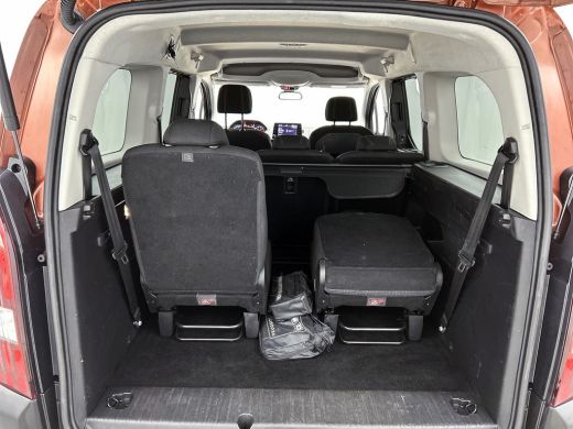 Peugeot Rifter 1.2 131PK Automaat GT 7pers. * Distributie vv.bij 95Dkm * / Trekhaak / Airco-ecc. / Pdc+Camera / ... ActivLease financial lease