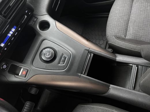 Peugeot Rifter 1.2 131PK Automaat GT 7pers. * Distributie vv.bij 95Dkm * / Trekhaak / Airco-ecc. / Pdc+Camera / ... ActivLease financial lease