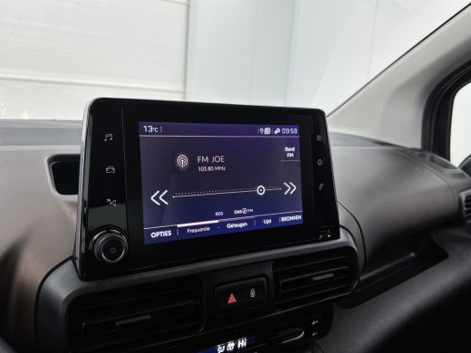 Peugeot Rifter 1.2 131PK Automaat GT 7pers. * Distributie vv.bij 95Dkm * / Trekhaak / Airco-ecc. / Pdc+Camera / ... ActivLease financial lease