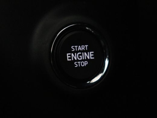 Skoda Octavia 1.0 e-TSI Sport | Trekhaak | Camera | Side Assist | Carplay | Sfeerverlichting | Navigatie | Spor... ActivLease financial lease