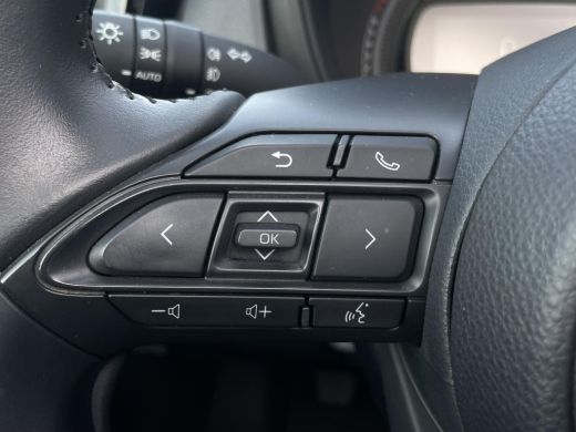 Toyota Aygo X 1.0 VVT-i MT Envy 34dkm Fabrieksgarantie 1ste eigenaar opendak ActivLease financial lease