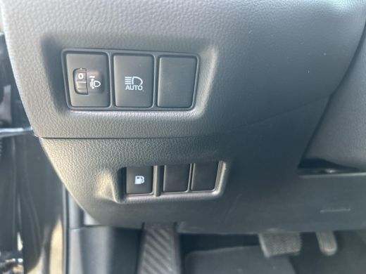 Toyota C-HR 1.8 Hybrid Executive ActivLease financial lease