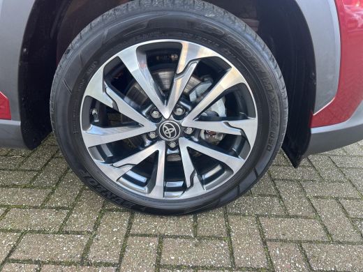 Toyota Corolla Cross Hybrid 200 Style ActivLease financial lease