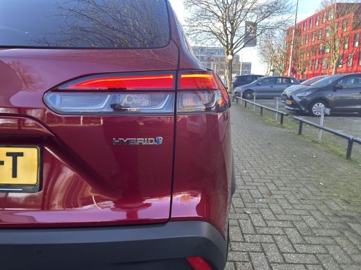 Toyota Corolla Cross Hybrid 200 Style ActivLease financial lease