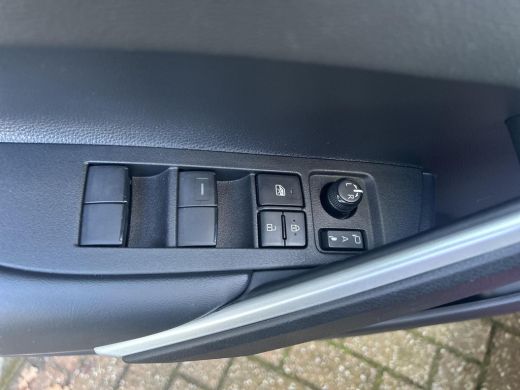 Toyota Corolla Cross Hybrid 200 Style ActivLease financial lease