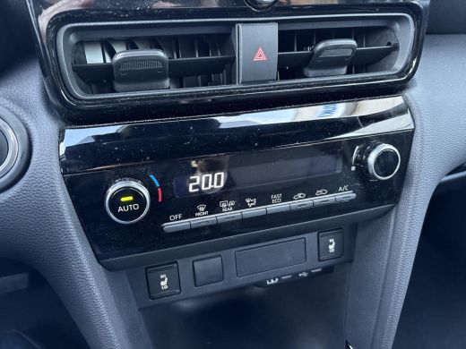 Toyota Yaris Cross 1.5 Hybrid 115 Dynamic **COMFORT PACK/ DODE HOEK DETECTIE/ STUURVERWARMING** ActivLease financial lease