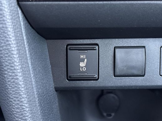 Toyota Yaris Cross 1.5 Hybrid 115 Dynamic **COMFORT PACK/ DODE HOEK DETECTIE/ STUURVERWARMING** ActivLease financial lease