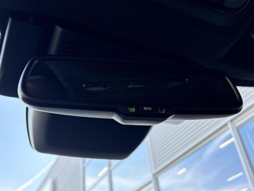 Toyota Yaris Cross 1.5 Hybrid 115 Dynamic **COMFORT PACK/ DODE HOEK DETECTIE/ STUURVERWARMING** ActivLease financial lease