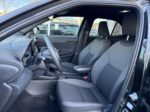 Toyota Yaris Cross 1.5 Hybrid 115 Dynamic **COMFORT PACK/ DODE HOEK DETECTIE/ STUURVERWARMING** ActivLease financial lease