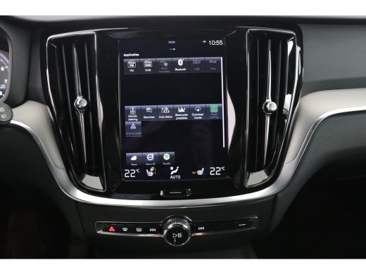 Volvo  V60 2.0 B4 R-Design | Navigatie | H&K Audio | Trekhaak Wegklapbaar | Blis | Leder | Adaptieve Cruise ... ActivLease financial lease