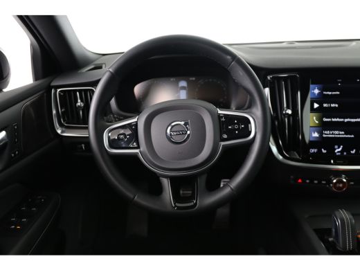Volvo  V60 2.0 B4 R-Design | Navigatie | H&K Audio | Trekhaak Wegklapbaar | Blis | Leder | Adaptieve Cruise ... ActivLease financial lease