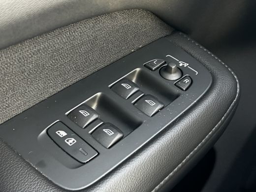 Volvo  V60 2.0 T6 Recharge AWD Inscription Expression | Trekhaak | Pilot Assist | Pano | Harman Kardon ActivLease financial lease