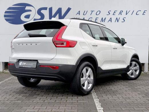 Volvo  XC40 1.5 T3 Momentum | Navi | CarPlay | Cruise | Camera | LED ActivLease financial lease