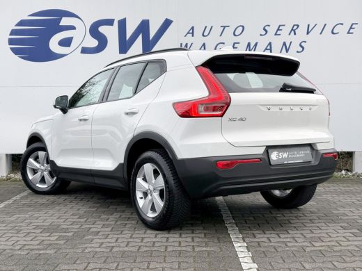 Volvo  XC40 1.5 T3 Momentum | Navi | CarPlay | Cruise | Camera | LED ActivLease financial lease