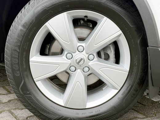 Volvo  XC40 1.5 T3 Momentum | Navi | CarPlay | Cruise | Camera | LED ActivLease financial lease