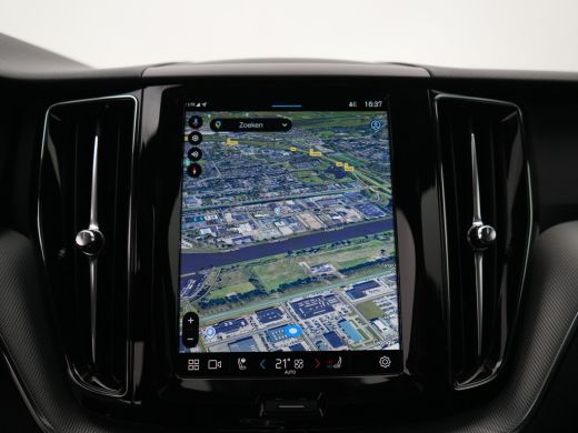 Volvo  XC60 T6 AWD Plus Black Edition | Luchtvering | Stoelventilatie | Camera | Trekhaak | Nappa | Panoramadak ActivLease financial lease