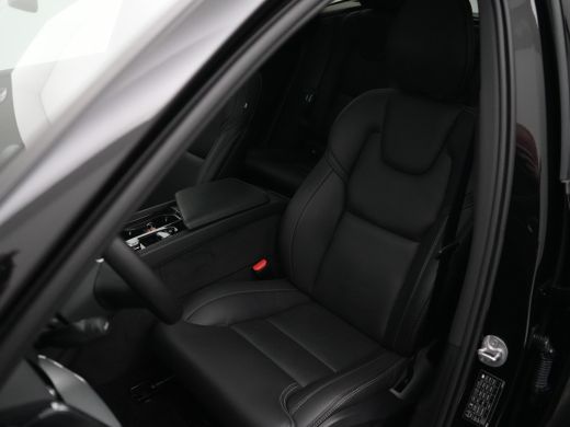 Volvo  XC60 T6 AWD Plus Black Edition | Luchtvering | Stoelventilatie | Camera | Trekhaak | Nappa | Panoramadak ActivLease financial lease