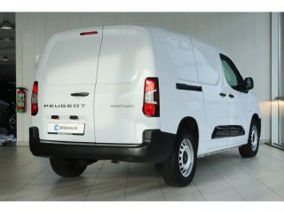 Peugeot Partner 1.5 BlueHDi 100 S&S L2 | Cruise COntrol | Sensoren | Carplay | Airco | Navi | Betimmering | 3-Zits