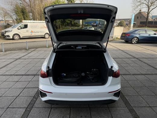 Audi A3 Sportback Aut. 45 TFSIe hybrid S-Line Competition | LED | Navi | Apple Carplay | ActivLease financial lease