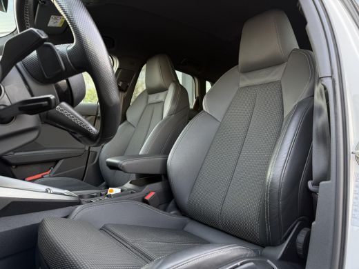 Audi A3 Sportback Aut. 45 TFSIe hybrid S-Line Competition | LED | Navi | Apple Carplay | ActivLease financial lease