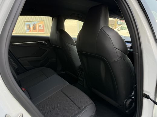 Audi A3 Sportback Aut. 45 TFSIe hybrid S-Line Competition | LED | Navi | Apple Carplay | ActivLease financial lease