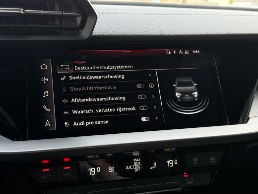 Audi A3 Sportback Aut. 45 TFSIe hybrid S-Line Competition | LED | Navi | Apple Carplay | ActivLease financial lease