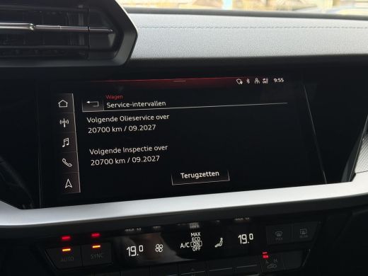 Audi A3 Sportback Aut. 45 TFSIe hybrid S-Line Competition | LED | Navi | Apple Carplay | ActivLease financial lease