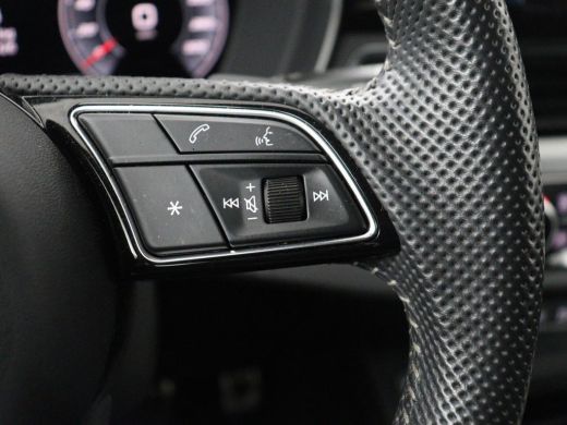 Audi A4 40 TFSI Launch edition Sport | Panoramadak | Trekhaak | Sportstoelen | DAB | Carplay | Virtual Co... ActivLease financial lease