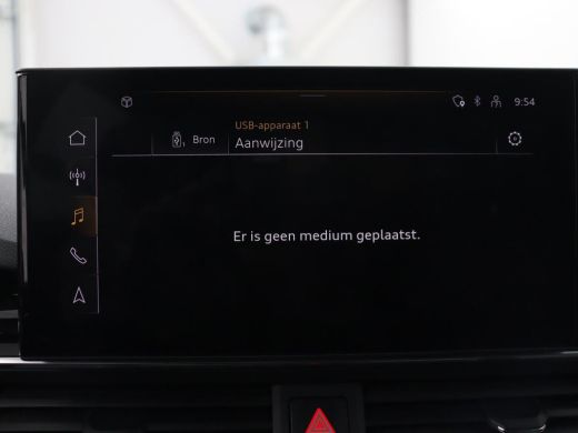 Audi A4 40 TFSI Launch edition Sport | Panoramadak | Trekhaak | Sportstoelen | DAB | Carplay | Virtual Co... ActivLease financial lease