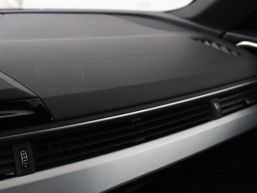Audi A4 40 TFSI Launch edition Sport | Panoramadak | Trekhaak | Sportstoelen | DAB | Carplay | Virtual Co... ActivLease financial lease