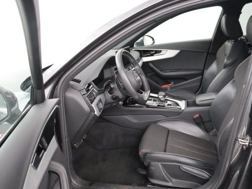 Audi A4 40 TFSI Launch edition Sport | Panoramadak | Trekhaak | Sportstoelen | DAB | Carplay | Virtual Co... ActivLease financial lease