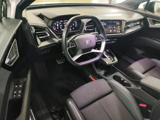 Audi Q4 e-tron Aut. 35 S-Line Competition | Panorama | Virtual | Camera | LED | Full | ActivLease financial lease