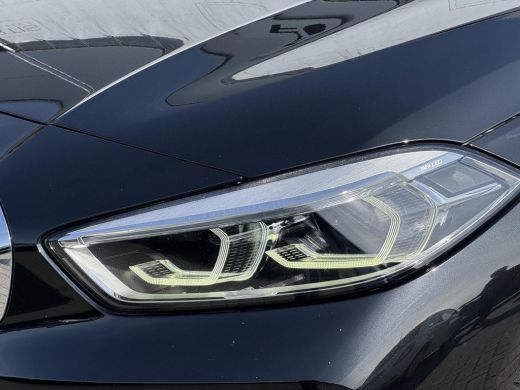 BMW 1 Serie 118i Executive Edition NL-AUTO | NAVI |  CARPLAY ActivLease financial lease