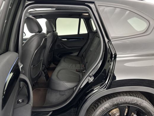 BMW X1 xDrive25e Sportline Business Edition Plus (Plug-In) (INCL-BTW) Aut. *PANO | LEATHER | FULL-LED | ... ActivLease financial lease