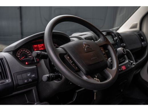 Citroën Jumper 35 2.0 BlueHDi | Bakwagen | Uniek laadsysteem | Camera | Cruise | Navi | Airco ActivLease financial lease