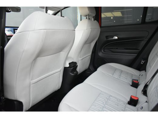 Fiat 600e La Prima 54 kWh 96%SOH! | Massage | Adaptive Cruise | Elektr. Stoelen | Elektr. Achterklep | Stoe... ActivLease financial lease