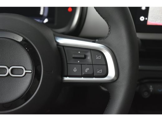 Fiat 600e La Prima 54 kWh 96%SOH! | Massage | Adaptive Cruise | Elektr. Stoelen | Elektr. Achterklep | Stoe... ActivLease financial lease