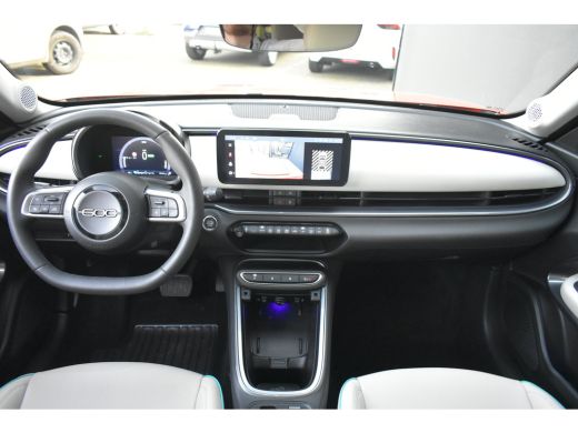 Fiat 600e La Prima 54 kWh 96%SOH! | Massage | Adaptive Cruise | Elektr. Stoelen | Elektr. Achterklep | Stoe... ActivLease financial lease