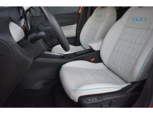 Fiat 600e La Prima 54 kWh 96%SOH! | Massage | Adaptive Cruise | Elektr. Stoelen | Elektr. Achterklep | Stoe... ActivLease financial lease