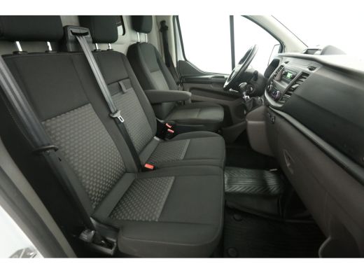 Ford Transit Custom 2.0 TDCI L1H1 | Airco | Cruise | 3 Zits | Trekhaak | Stoelverw. | Parkeersens. ActivLease financial lease