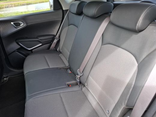 Kia e-Soul DynamicPlusLine 39.2 kWh LED verlichting | 17 inch lichtmetalen velgen | digitaal dashboard ActivLease financial lease